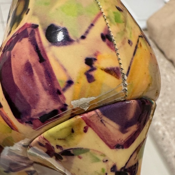 MIU MIU Patent Leather Jewel Printed Pointed Toe Heels Size 39 VGUC - Picture 11 of 11